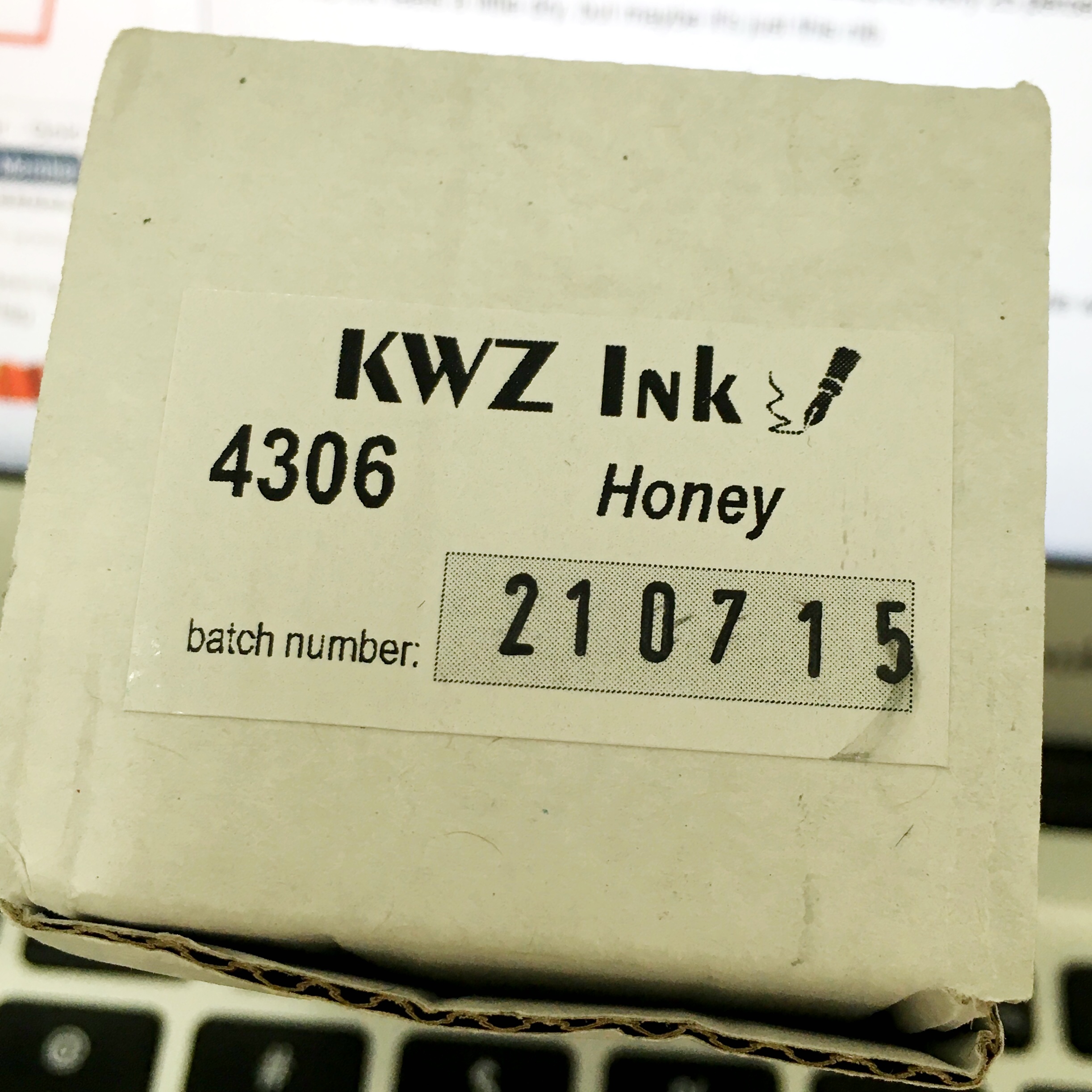 Kwz Ink Honey Ink Reviews The Fountain Pen Network