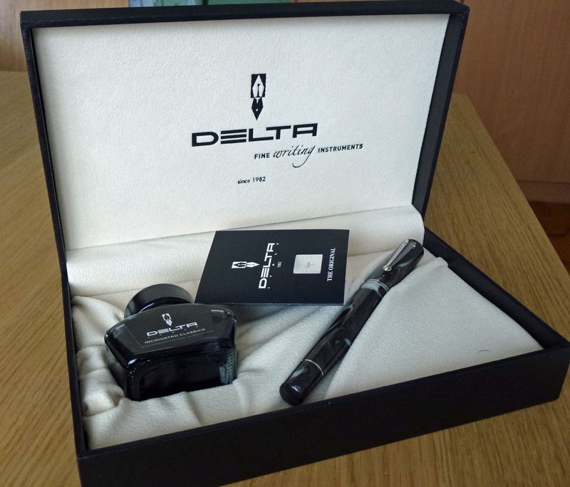 Delta The Journal Brown Fountain Pen Reviews The Fountain Pen Network