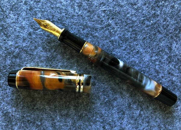 Kaigelu 316 tiger eye.jpg