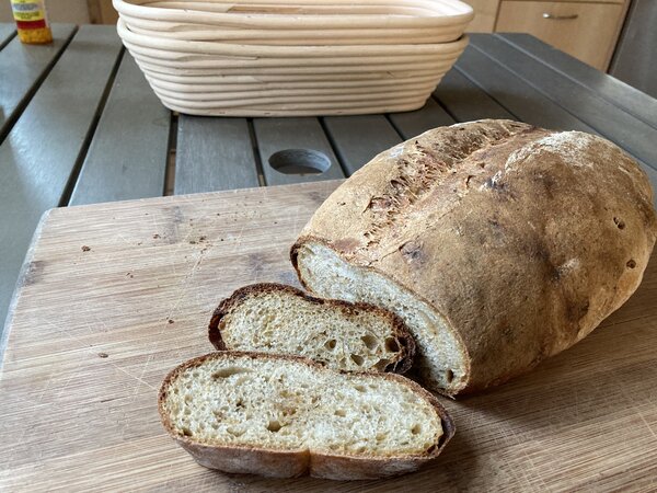 Roasted potato and onion bread