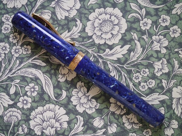 P1160469-3 Visconti Voyager midnight blue anniversary 1998.jpg