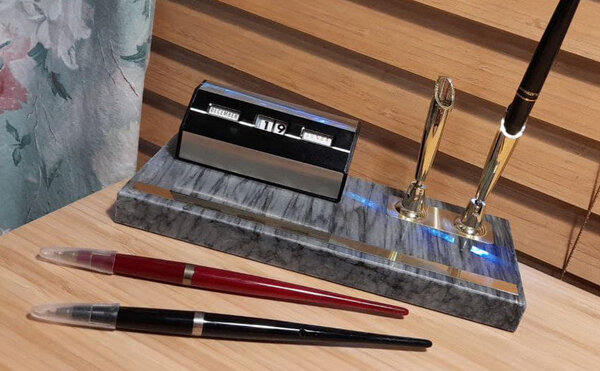 Marble pen stand