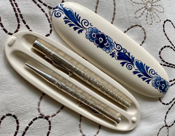 yard-o-led viceroy - title pic.jpg