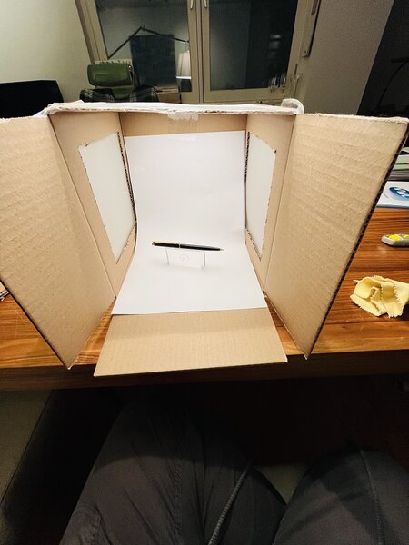 DIY_cardboard_lightbox