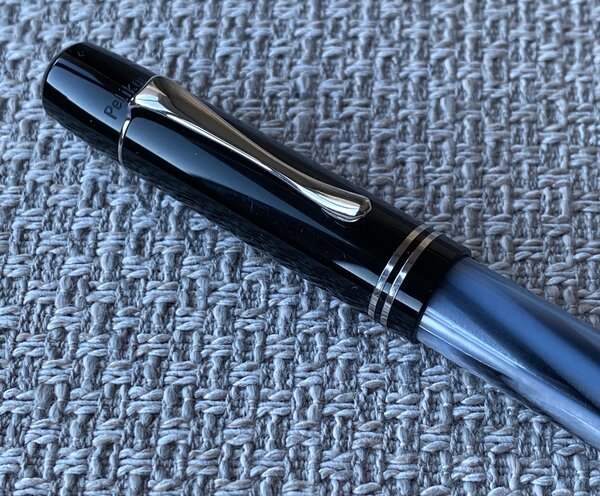 Pelikan M101N Grey Blue - detail.jpg