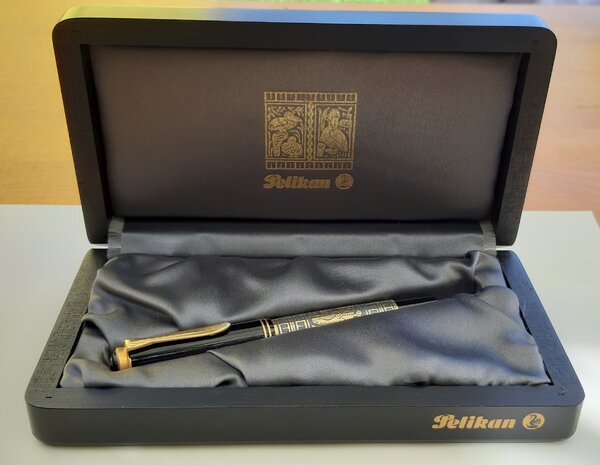 Pelikan M700 Toledo_07.jpg