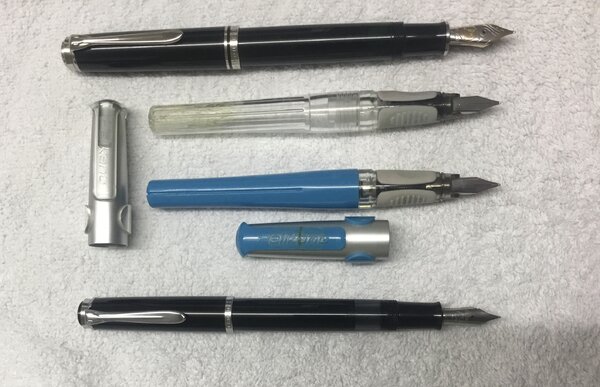 Pelikans, uncapped