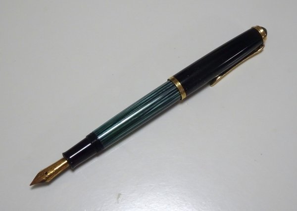 Pelikan 400NN with cap posted