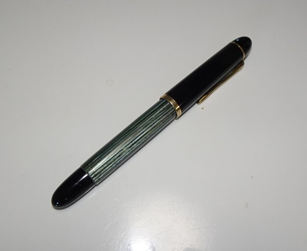 Pelikan 300