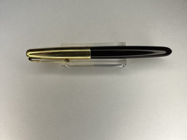 Parker 51 Burgundy gold.JPEG