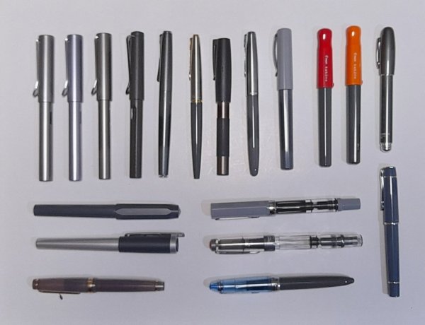 Grey-pens.jpg