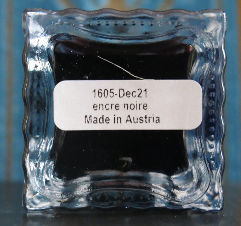 fpn_1509368468__ultra_black_bottle_botto