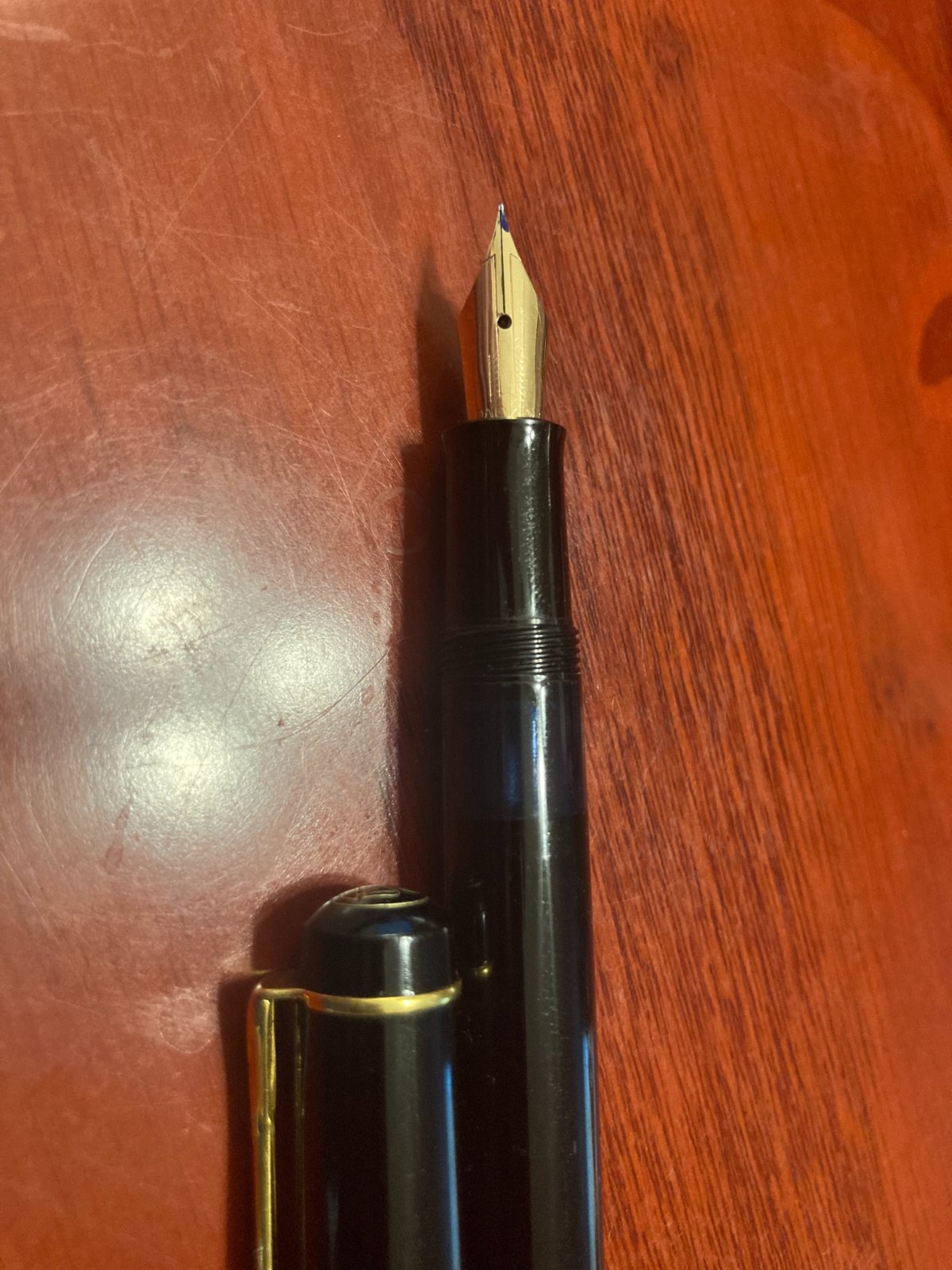 Pelikan M200 Fountain Pen - Black, Gold Plated Trim, Italic Nib (Near Mint,  Works Well) - Peyton Street Pens
