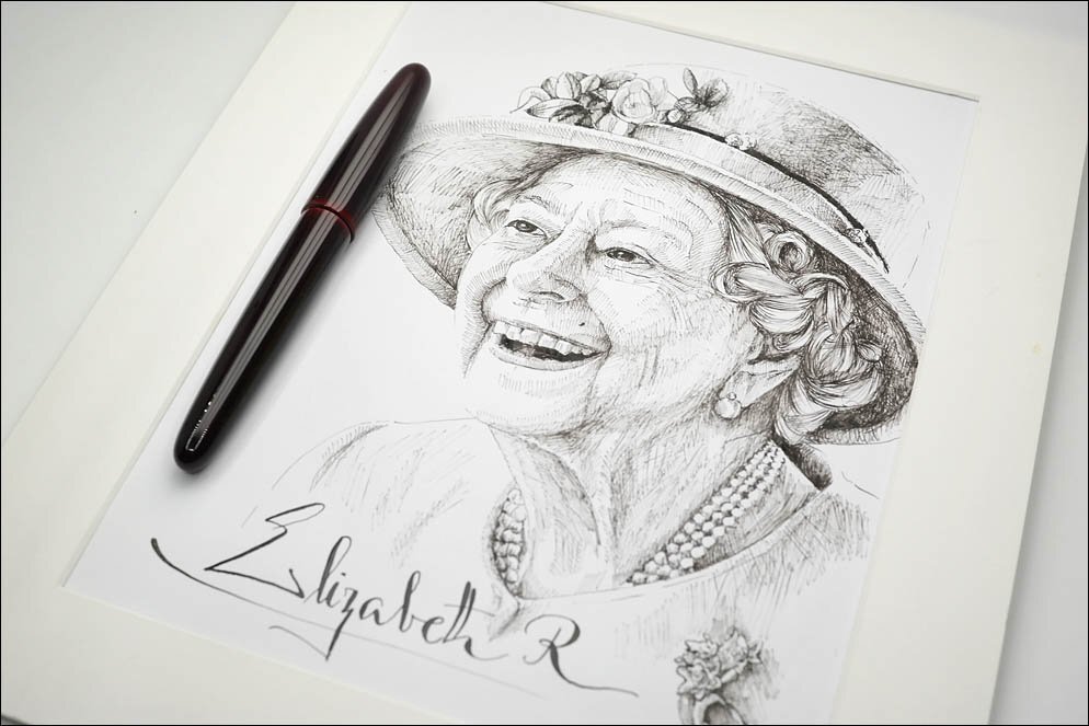 09090009sm_QueenElizabethIIWancherDreamPenCustomNoodlersFlex.jpg.9a63656379e9ffa62e37398edb2a36e2.jpg