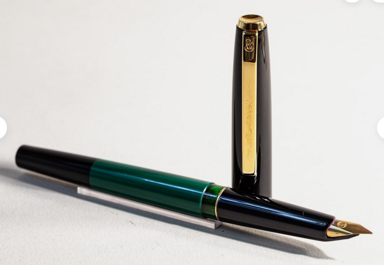 Screenshot2025-11-26at14-46-481974PELIKANM480FountainPenGoldplatedNibSizeFfineinGREENBLACKGeBayUK.png.7edad12c46f64a7b1d1a4c15dc11b647.png
